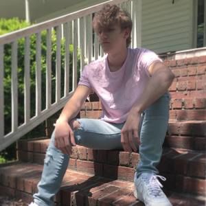 Meet your Posher, Stuart